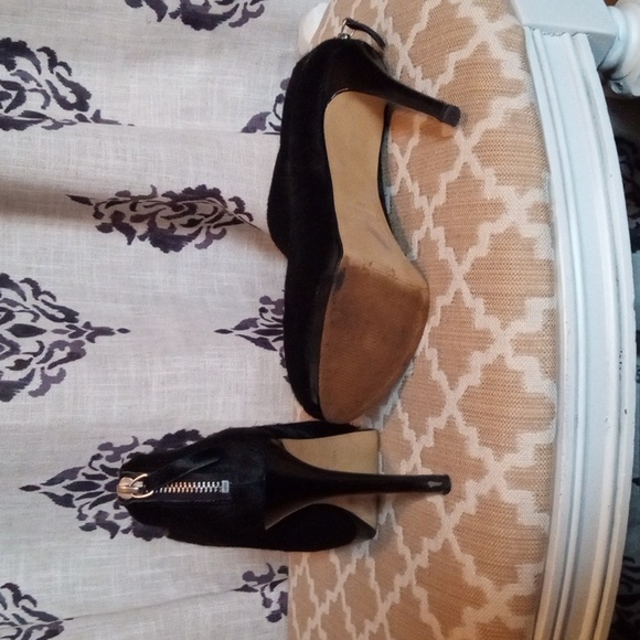 Nine West Black Cowhide Booties - Picture 4 of 9